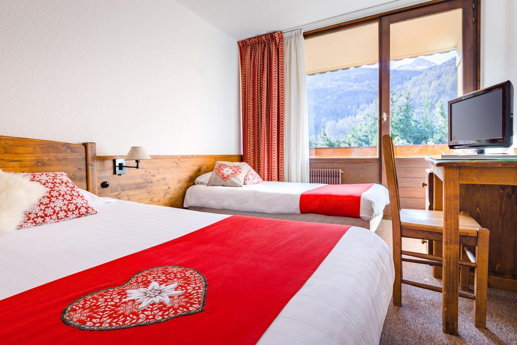Hotel Plein Sud Serre Chevalier Habitación foto